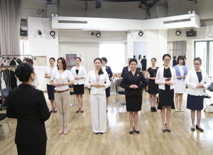 服务礼仪培训师必知 服务礼仪培训的五大基本原则